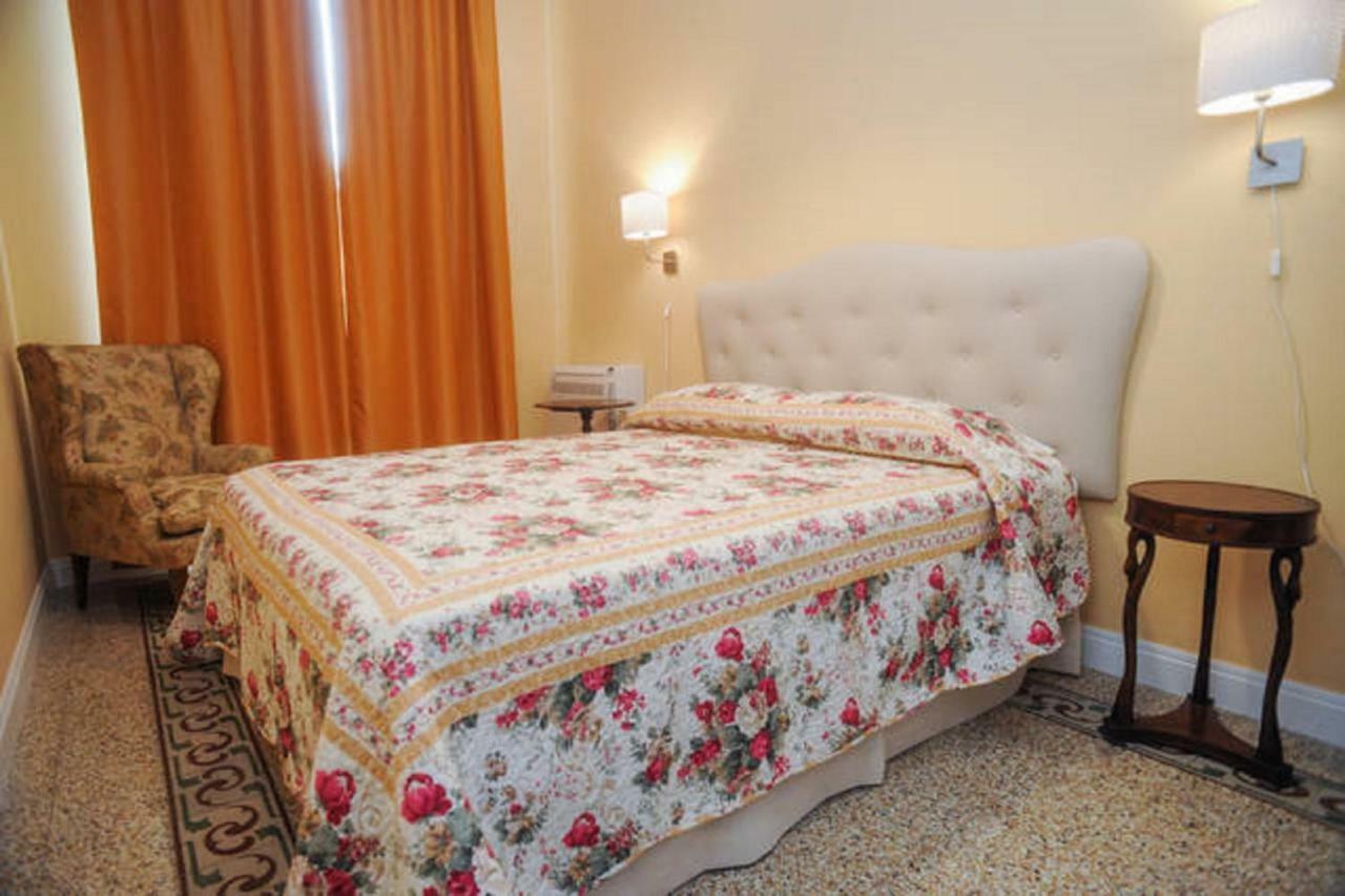 Апартаменты Residenza Arrivabene Флоренция Экстерьер фото